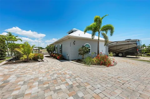 8239 SW SAND CRANE CIRCLE #LOT 11