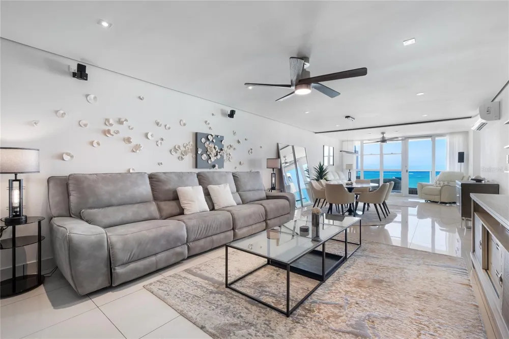5575 AVENIDA ISLA VERDE #904 Carolina, PR 00979