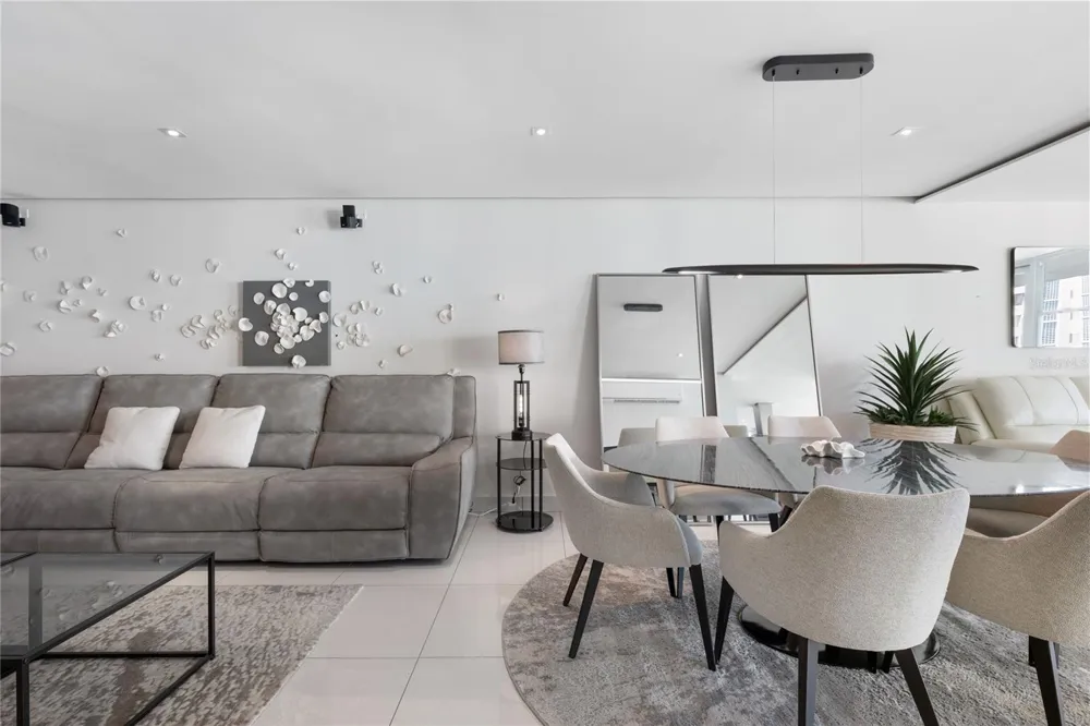 5575 AVENIDA ISLA VERDE #904 Carolina, PR 00979