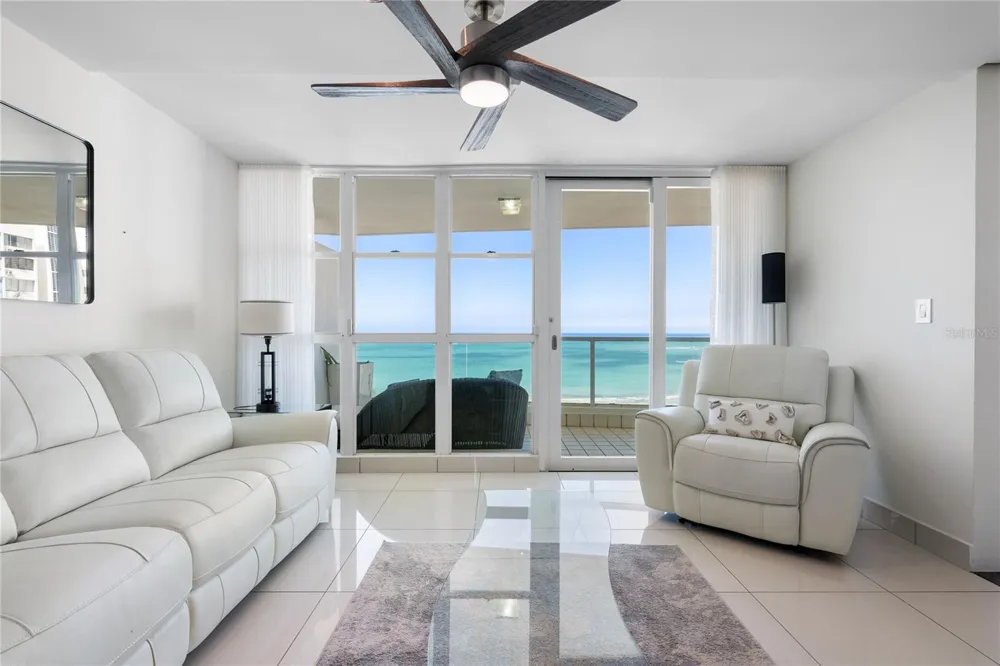 5575 AVENIDA ISLA VERDE #904 Carolina, PR 00979