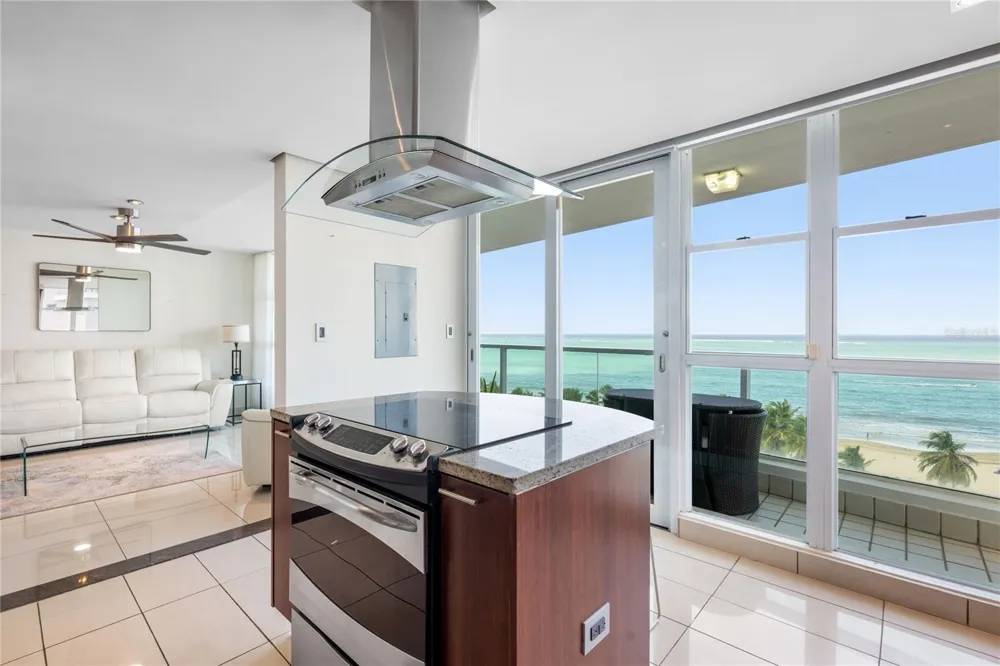 5575 AVENIDA ISLA VERDE #904 Carolina, PR 00979