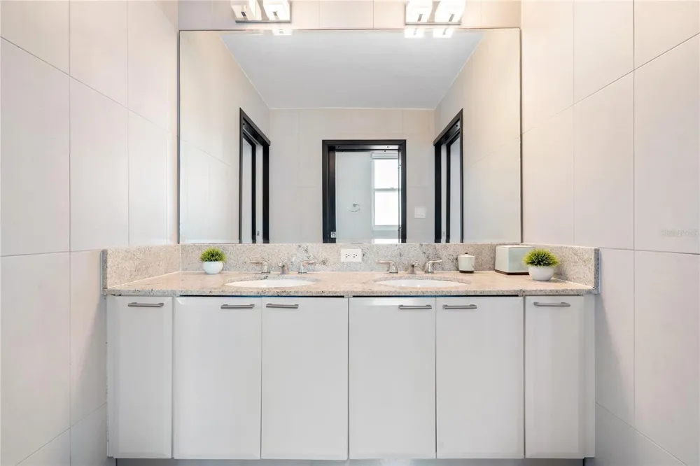 5575 AVENIDA ISLA VERDE #904 Carolina, PR 00979