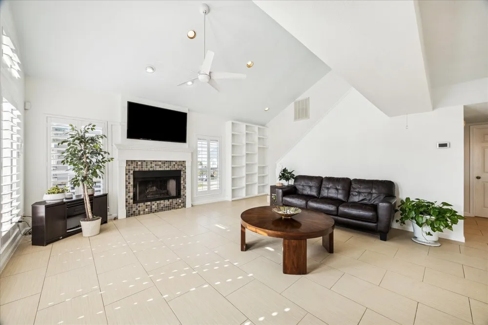 270 Isles End Road Tiki Island, TX 77554