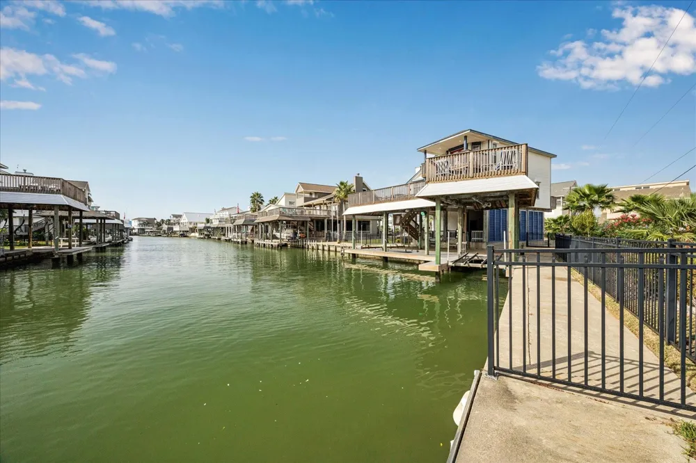 270 Isles End Road Tiki Island, TX 77554