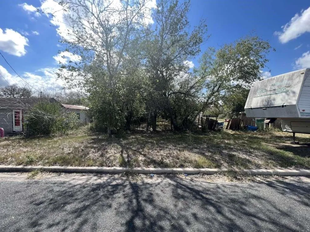 800 Carter Street Beeville, TX 78102