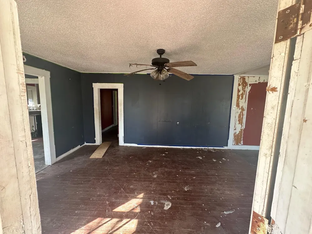 348 Walnut Street Donie, TX 75838
