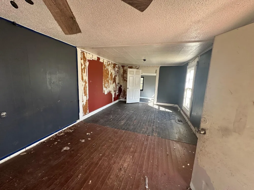 348 Walnut Street Donie, TX 75838