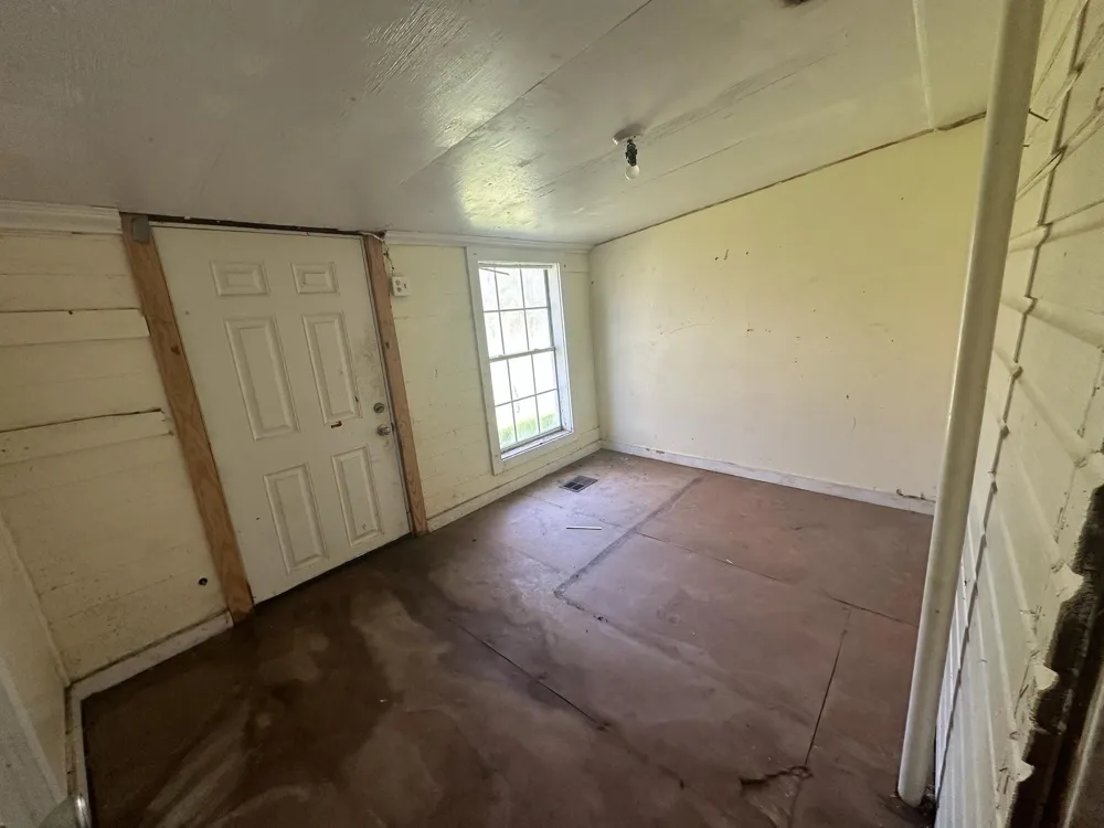 348 Walnut Street Donie, TX 75838
