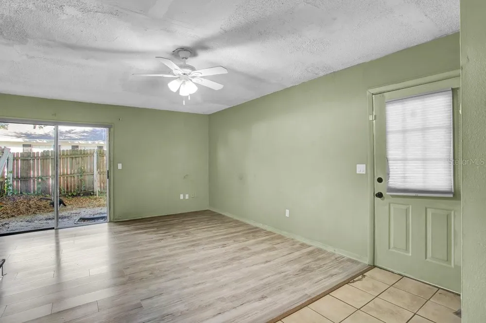 1817 CRYSTAL GROVE DRIVE Lakeland, FL 33801