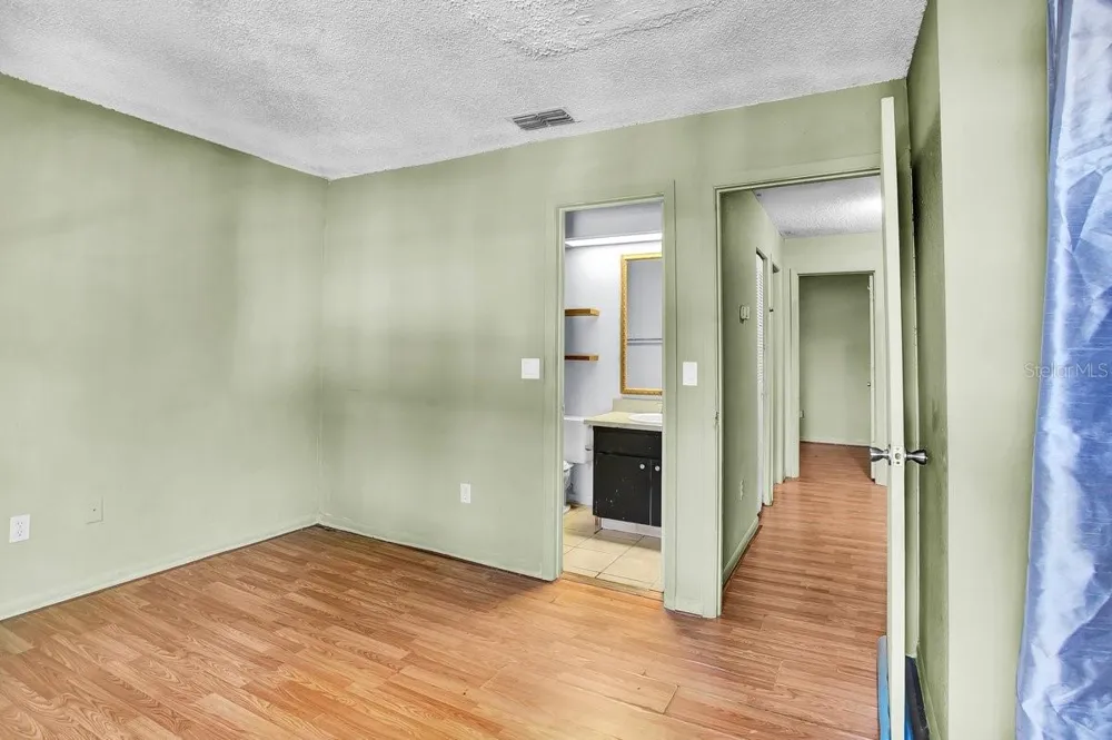 1817 CRYSTAL GROVE DRIVE Lakeland, FL 33801