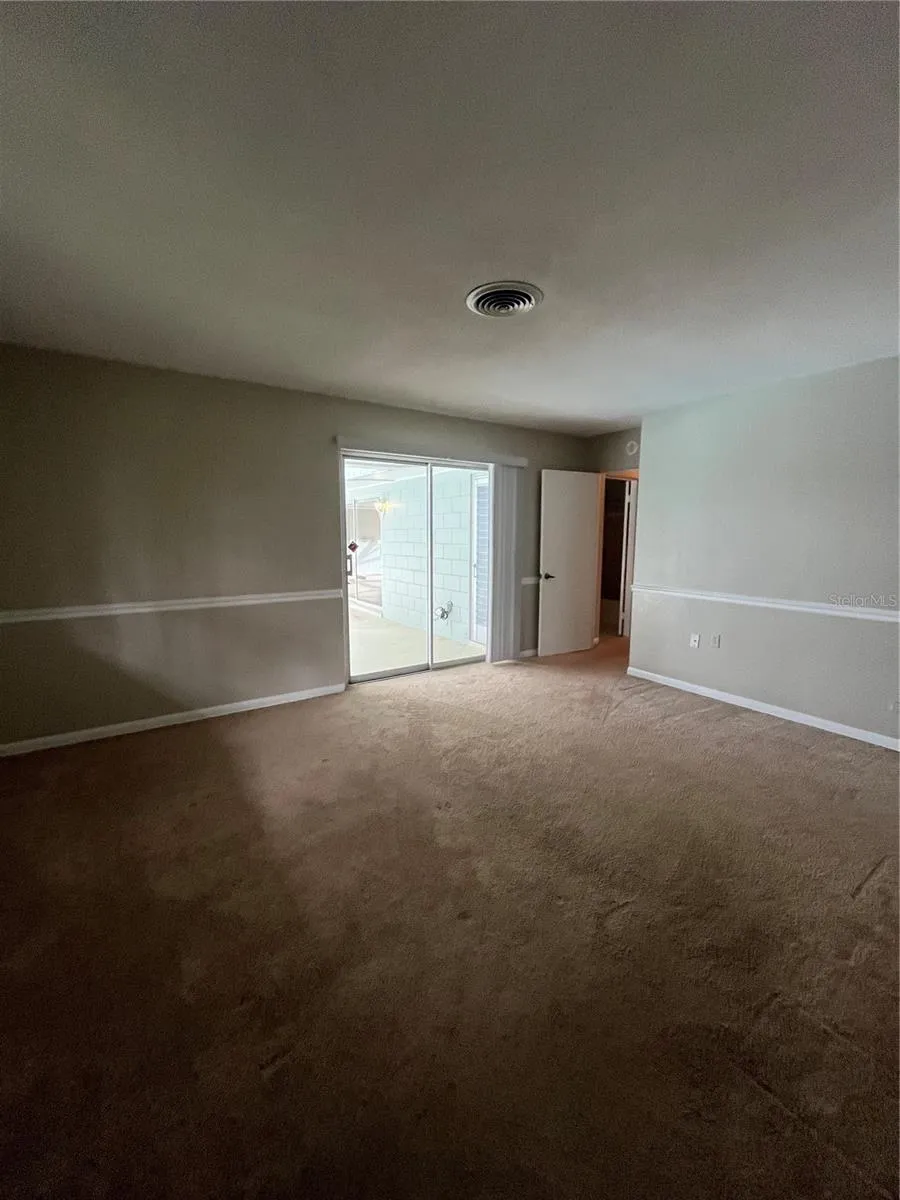 812 NORTHSIDE DRIVE Mount Dora, FL 32757