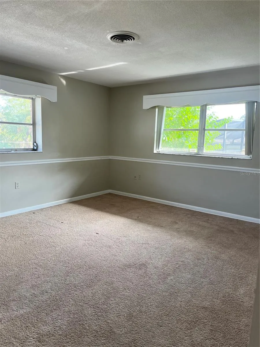 812 NORTHSIDE DRIVE Mount Dora, FL 32757