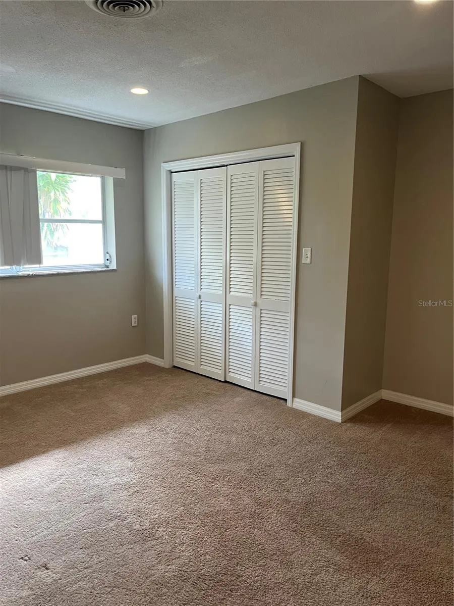 812 NORTHSIDE DRIVE Mount Dora, FL 32757