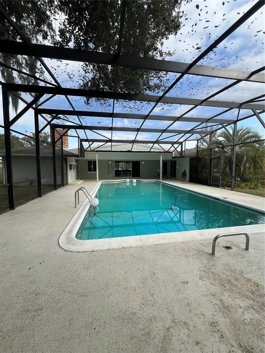 812 NORTHSIDE DRIVE Mount Dora, FL 32757