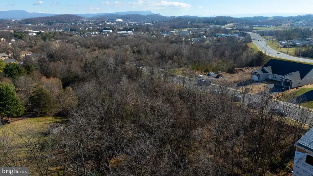2132 WILLOW HILL DRIVE Harrisonburg, VA 22801
