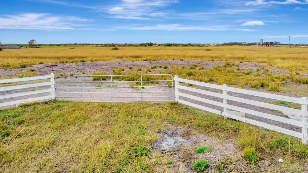 730 County Road 227 Ganado, TX 77962