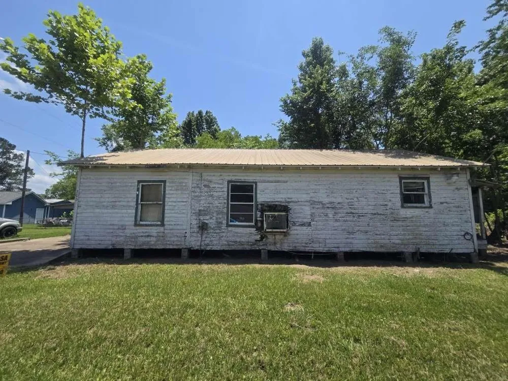 203 Cedar Circle Daisetta, TX 77357
