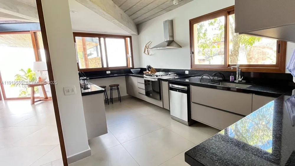 8557 Av. Eng. Martinho Storace 