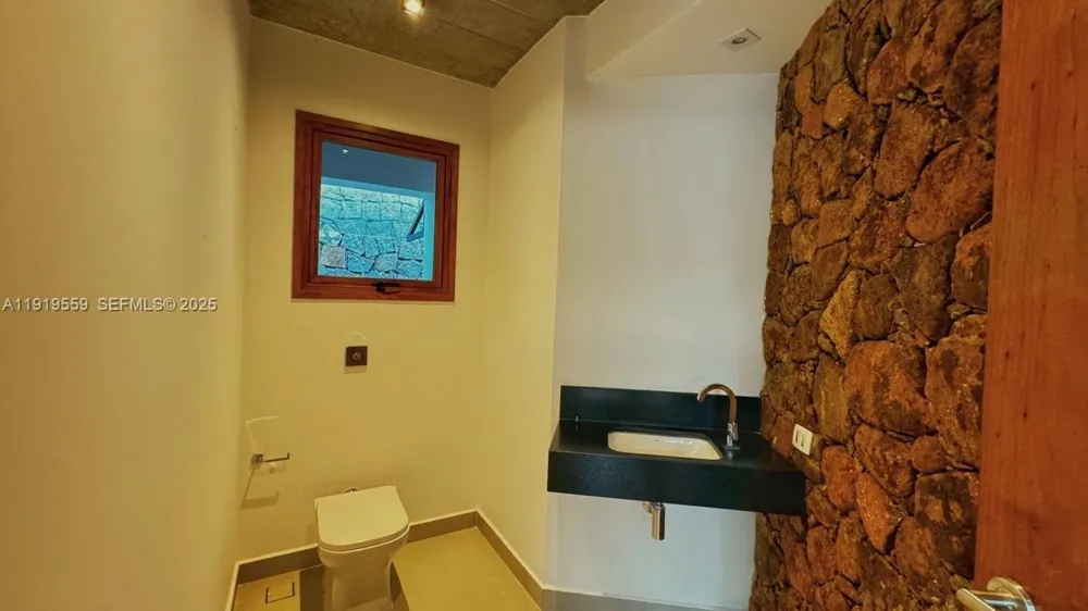 8557 Av. Eng. Martinho Storace 