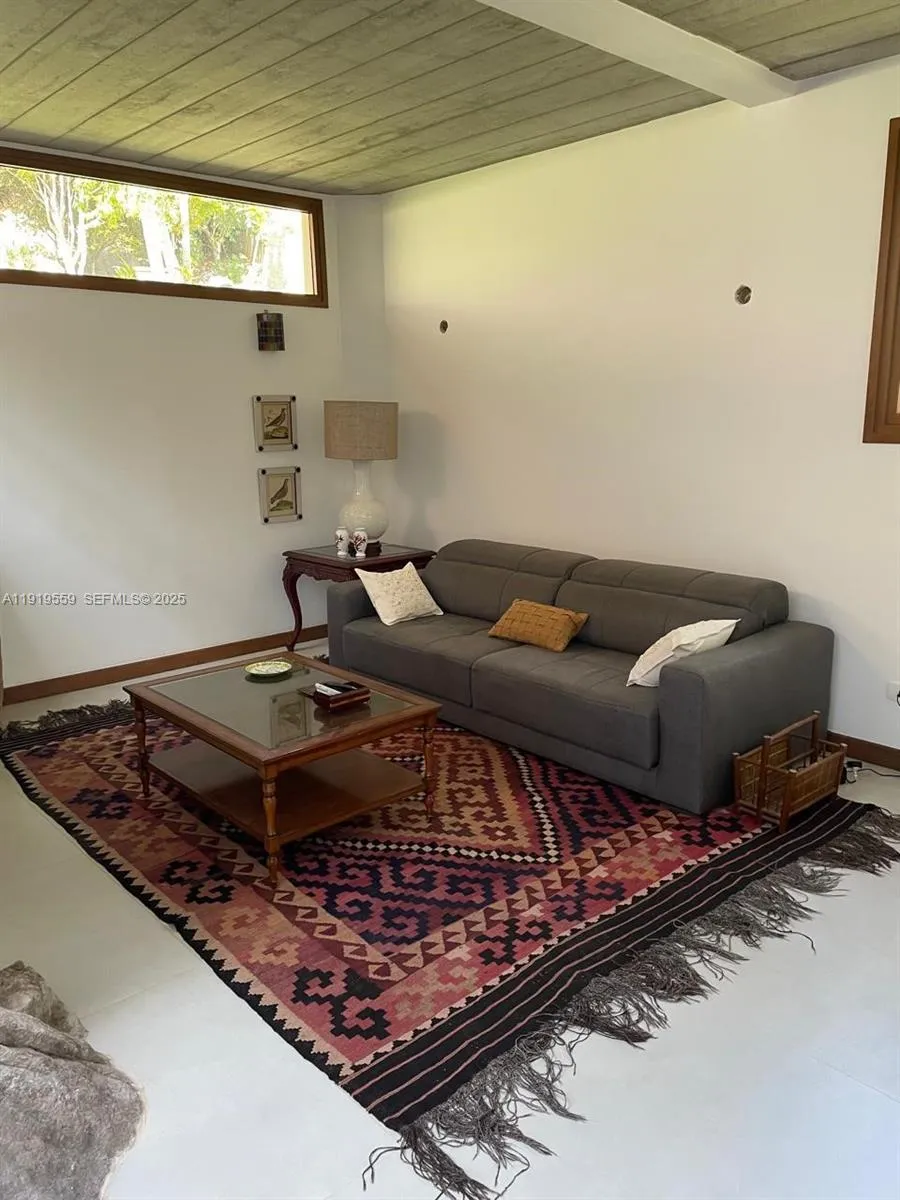 8557 Av. Eng. Martinho Storace 