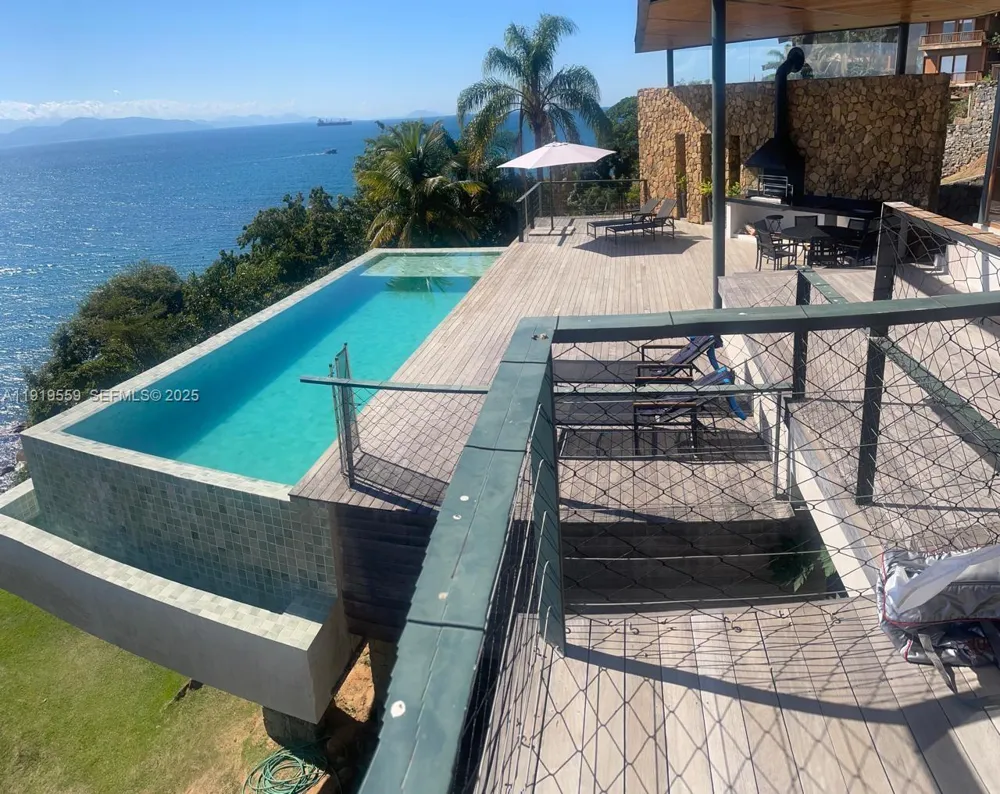 8557 Av. Eng. Martinho Storace 