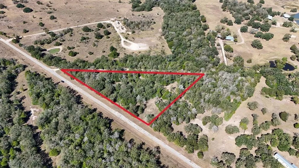 County Road 125 Ledbetter, TX 78946