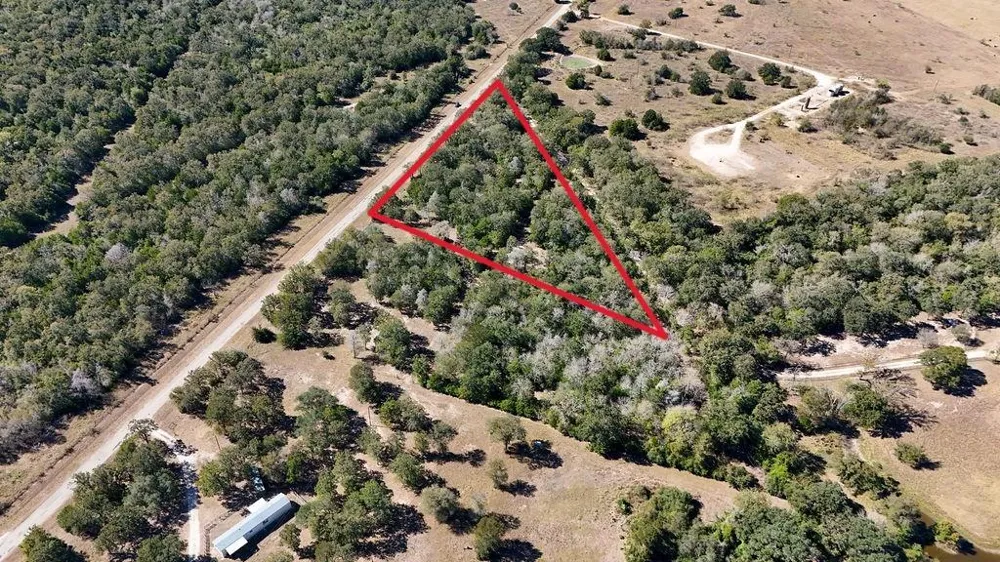 County Road 125 Ledbetter, TX 78946