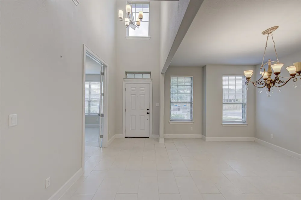 316 Buffalo Ridge Drive Manchaca, TX 78652