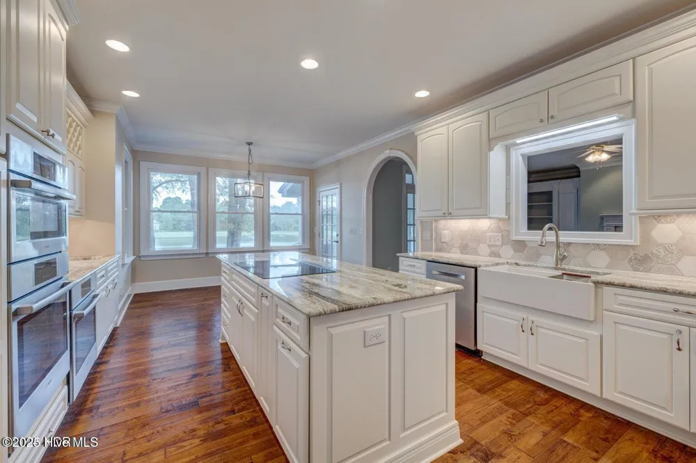 140 River Woods Drive Wallace, NC 28466