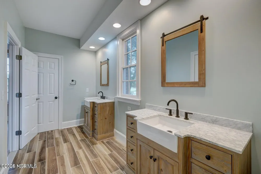 140 River Woods Drive Wallace, NC 28466