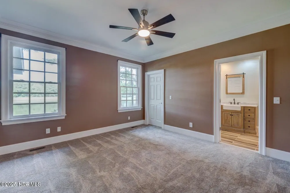 140 River Woods Drive Wallace, NC 28466