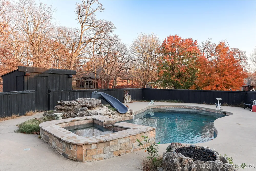 5117 Woodland Drive Skiatook, OK 74070