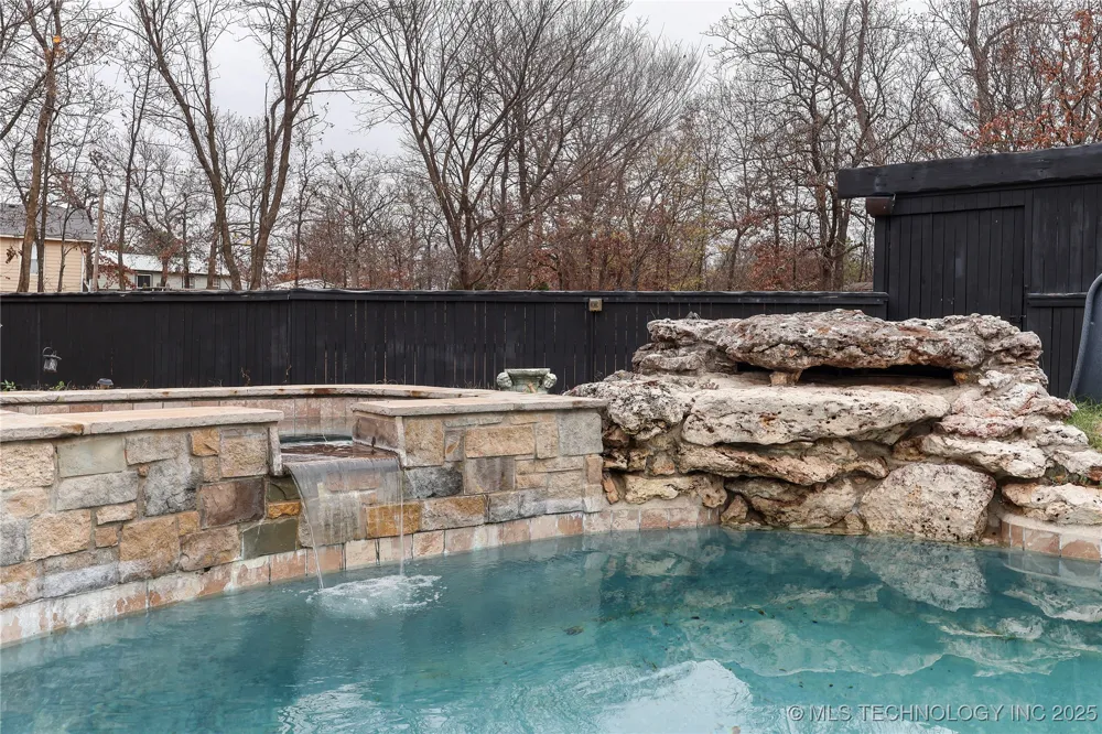 5117 Woodland Drive Skiatook, OK 74070