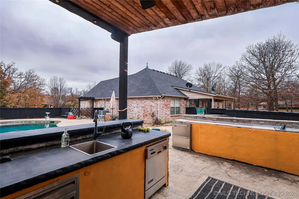5117 Woodland Drive Skiatook, OK 74070
