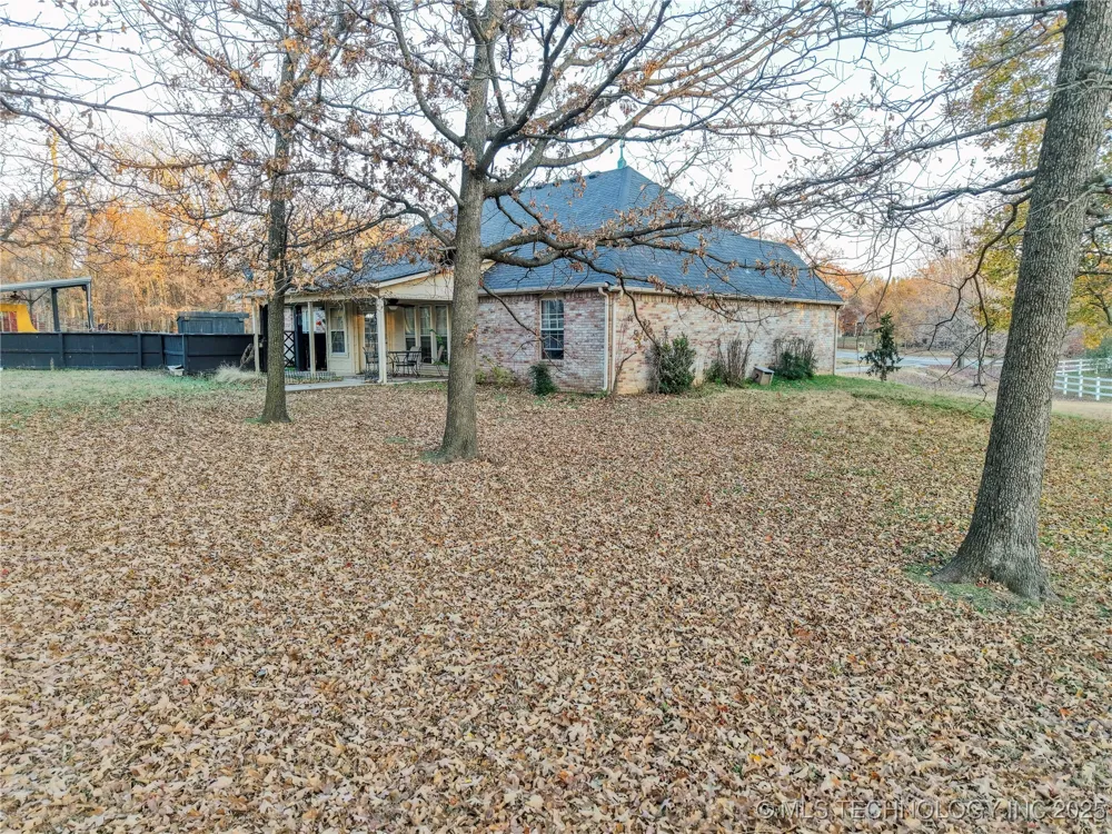 5117 Woodland Drive Skiatook, OK 74070