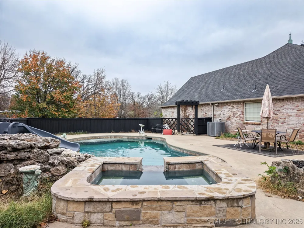 5117 Woodland Drive Skiatook, OK 74070