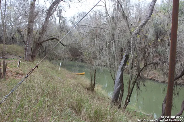 123 Choke Canyon Estates Three Rivers, TX 78071