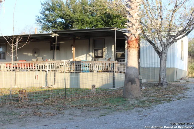 123 Choke Canyon Estates Three Rivers, TX 78071