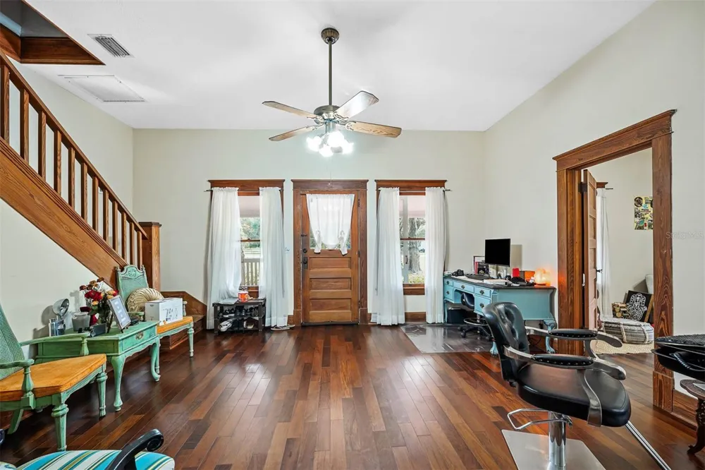 350 S 5TH STREET Orlando, FL 32833