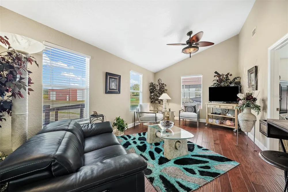 350 S 5TH STREET Orlando, FL 32833
