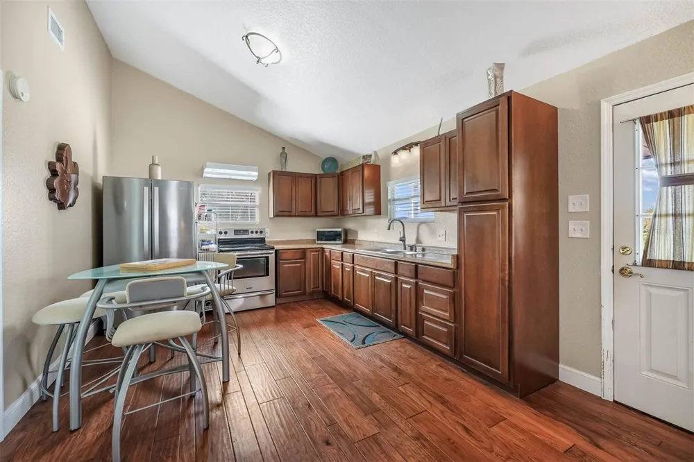 350 S 5TH STREET Orlando, FL 32833