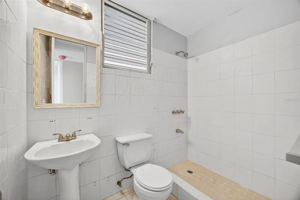 757 ENRIQUE LAGUERRE Ponce, PR 00715