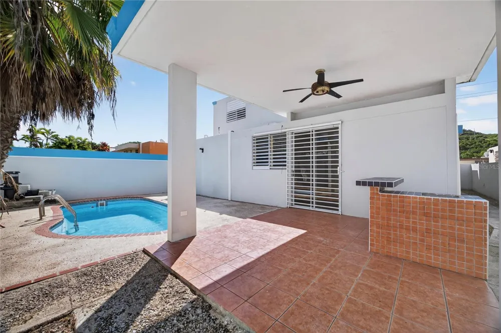 757 ENRIQUE LAGUERRE Ponce, PR 00715