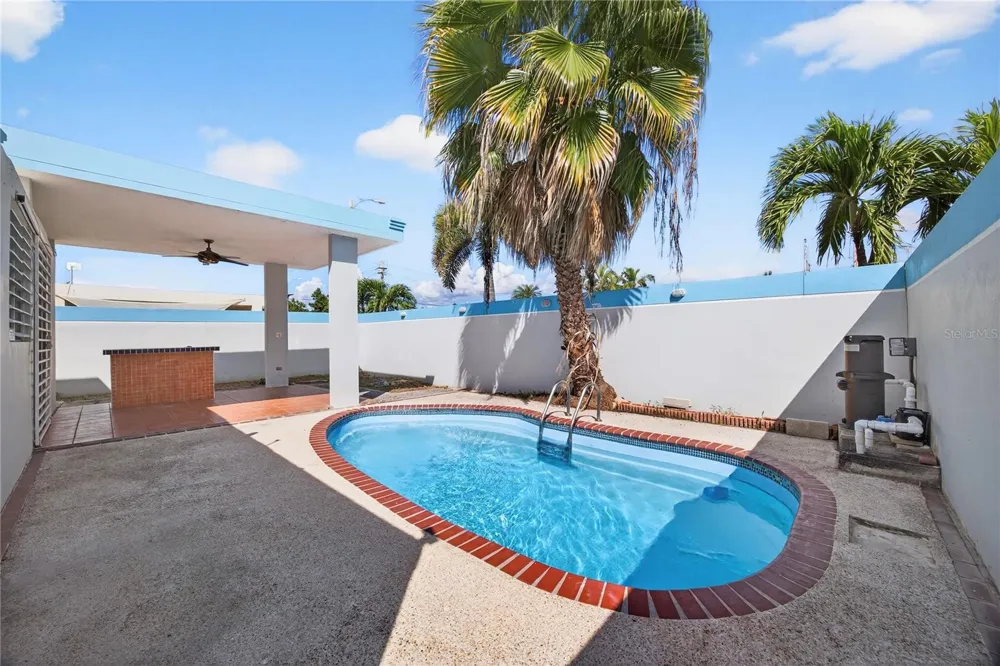 757 ENRIQUE LAGUERRE Ponce, PR 00715
