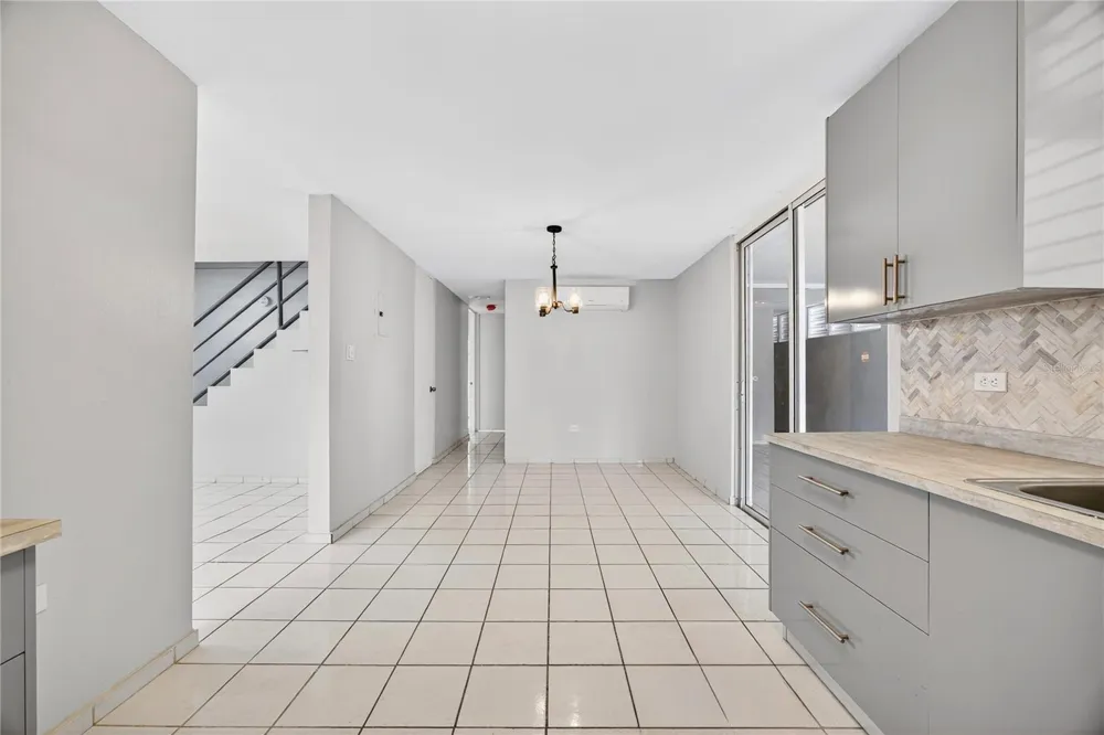 757 ENRIQUE LAGUERRE Ponce, PR 00715