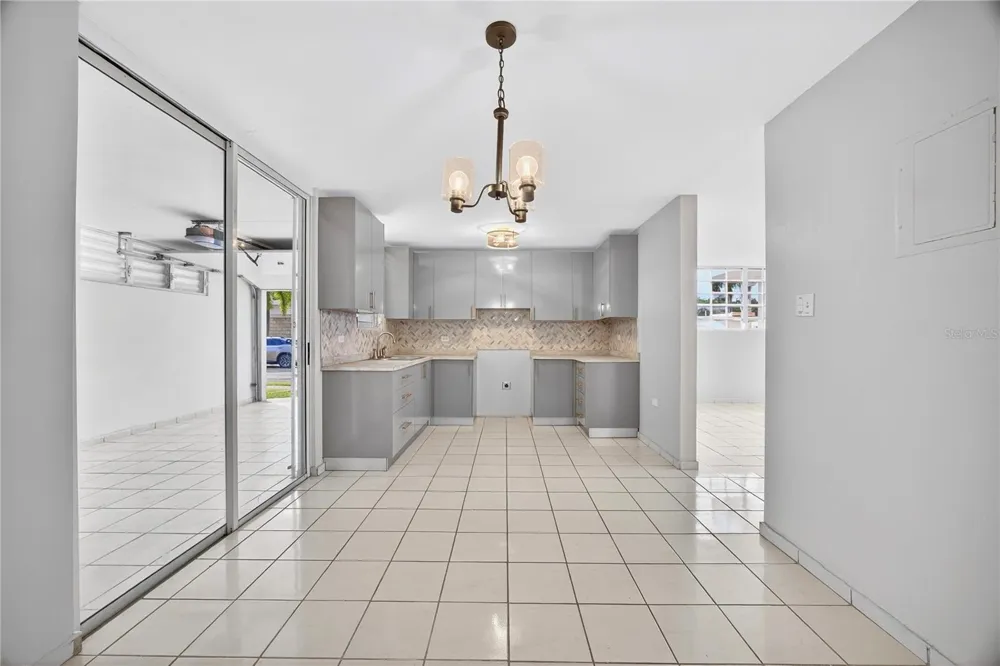 757 ENRIQUE LAGUERRE Ponce, PR 00715