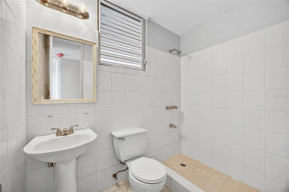 757 ENRIQUE LAGUERRE Ponce, PR 00715