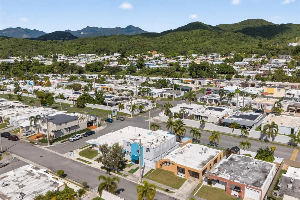 757 ENRIQUE LAGUERRE Ponce, PR 00715