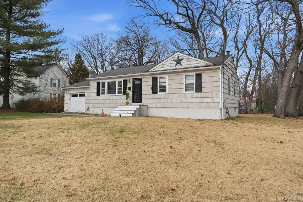 22 Hovenkamp Avenue Nanuet, NY 10954