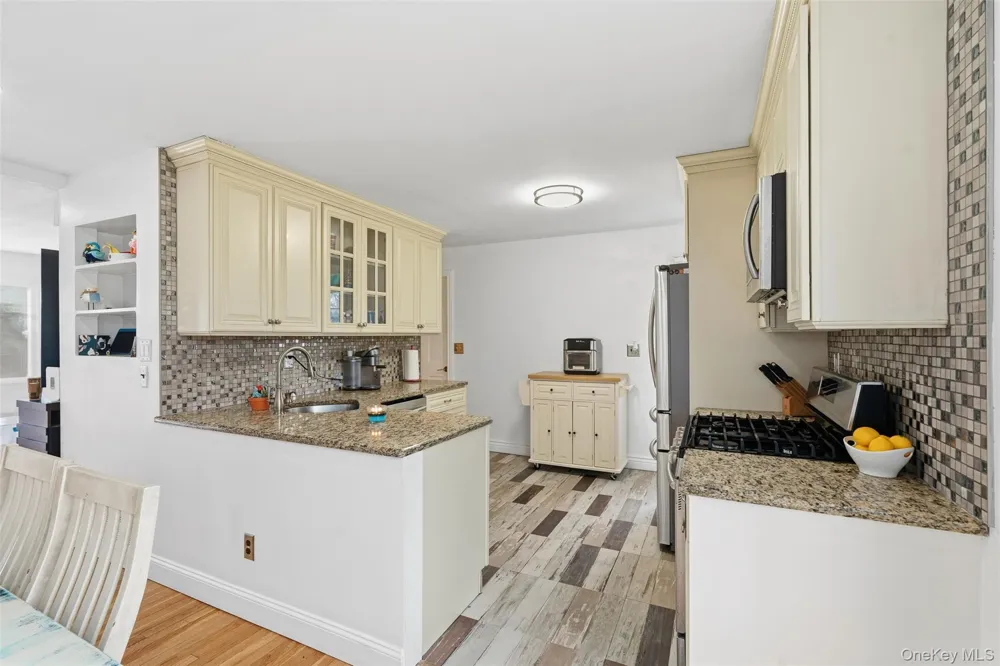 22 Hovenkamp Avenue Nanuet, NY 10954